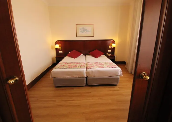 Jardins Da Ajuda Otel 4*