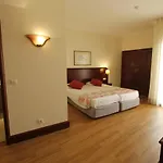 Hotel Jardins Da Ajuda 4*