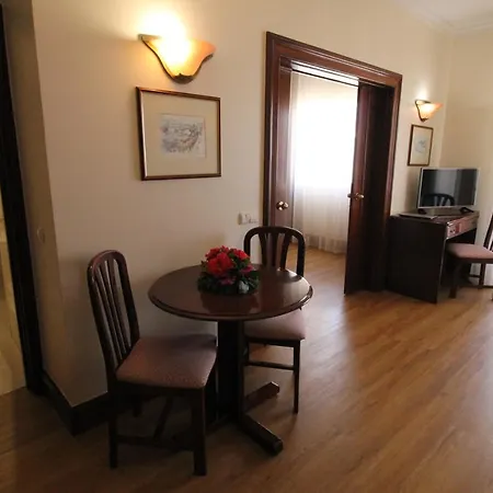 Otel Jardins Da Ajuda