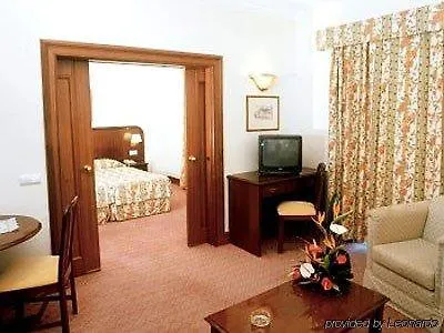 Hotell Jardins Da Ajuda 4*