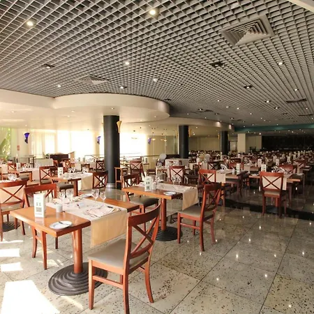 酒店 阿约达花园套房酒店 4*