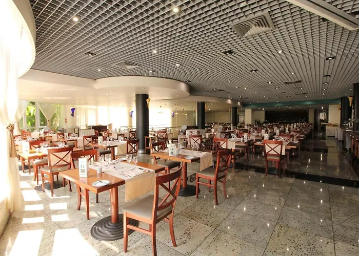 Hotel Jardins Da Ajuda 4*